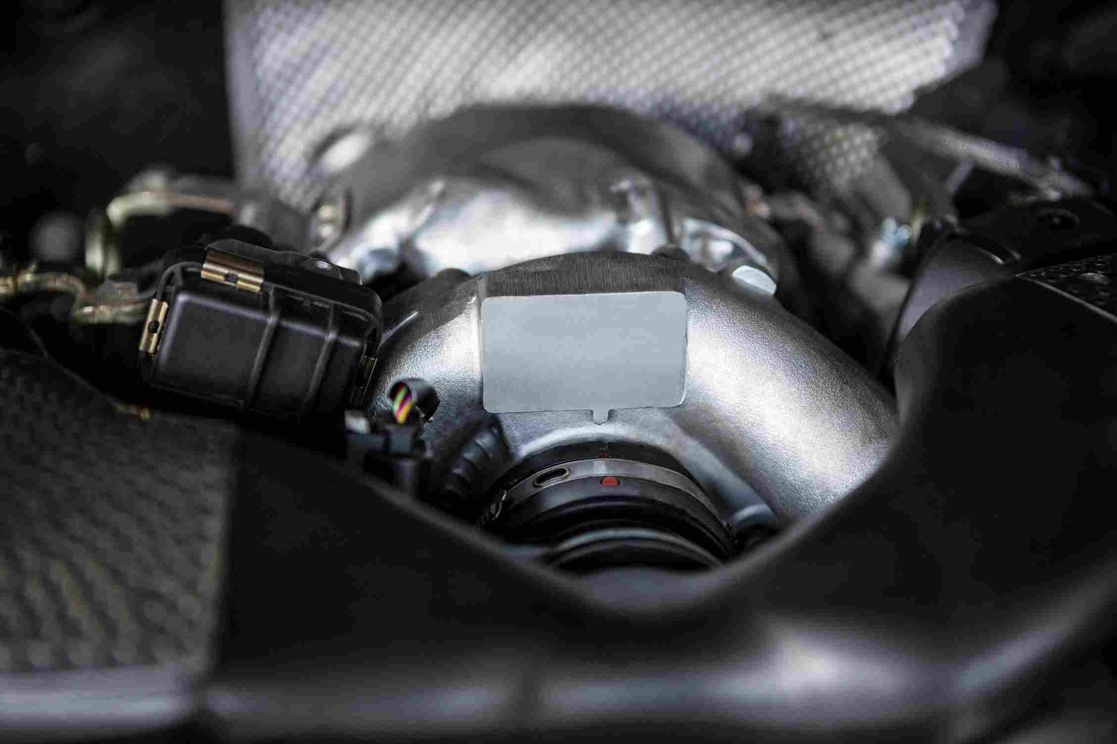 Why Choose Imperial Zone Auto Care LLC Dubai for Car AC Repair Service.